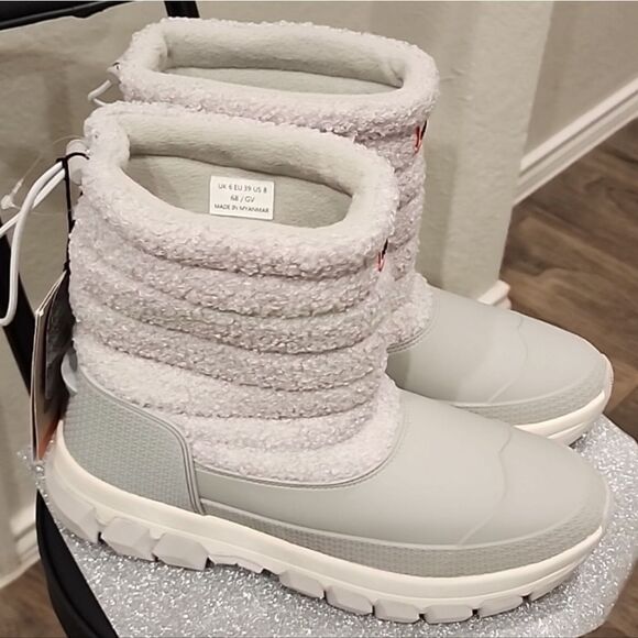 Hunter High Pile Fleece Short Snow Boot - Picture 10 of 12